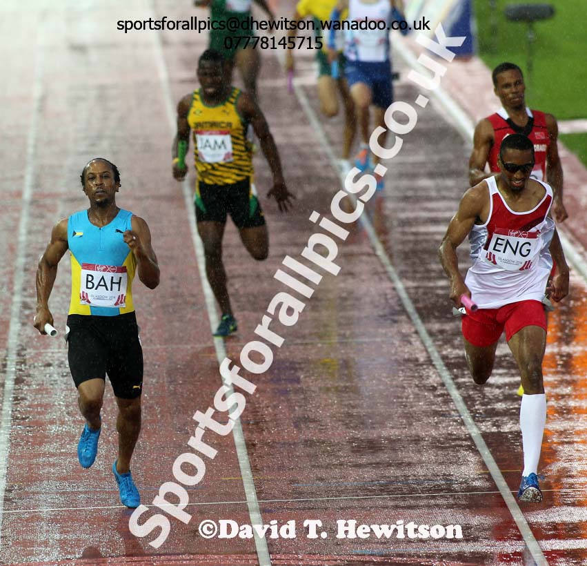 England catch the Bahamas to win the 4 x 100 metres relay at the Commonwealth Games, Glasgow. Photo: David T. Hewitson/Sports for All Pics